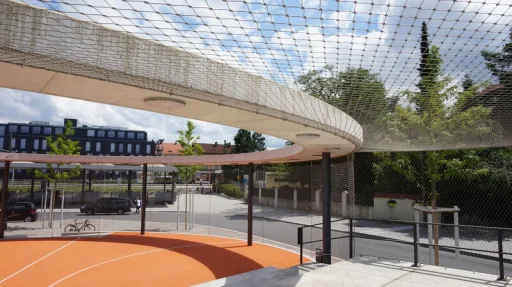 memminger-platz-ball-park-vertical-safety-mesh-carl-stahl