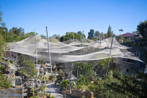 San Diego Zoo Africa Rocks Exhibit with Cable Mesh Enclosures - Carl Stahl DecorCable