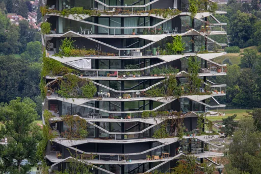 Carl Stahl cable mesh safety greenery facade at Garden Tower Wabern.