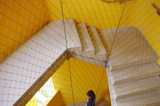 stainless-steel-cable-mesh-for-stair-safety-carl-stahl-decorcable