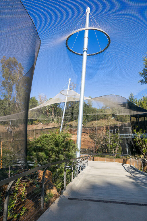 San Diego Zoo Africa Rocks Exhibit with Cable Mesh Enclosures - Carl Stahl DecorCable
