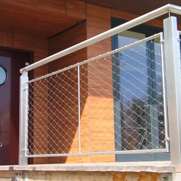 cable-mesh-railing-balcony-infill-carl-stahl